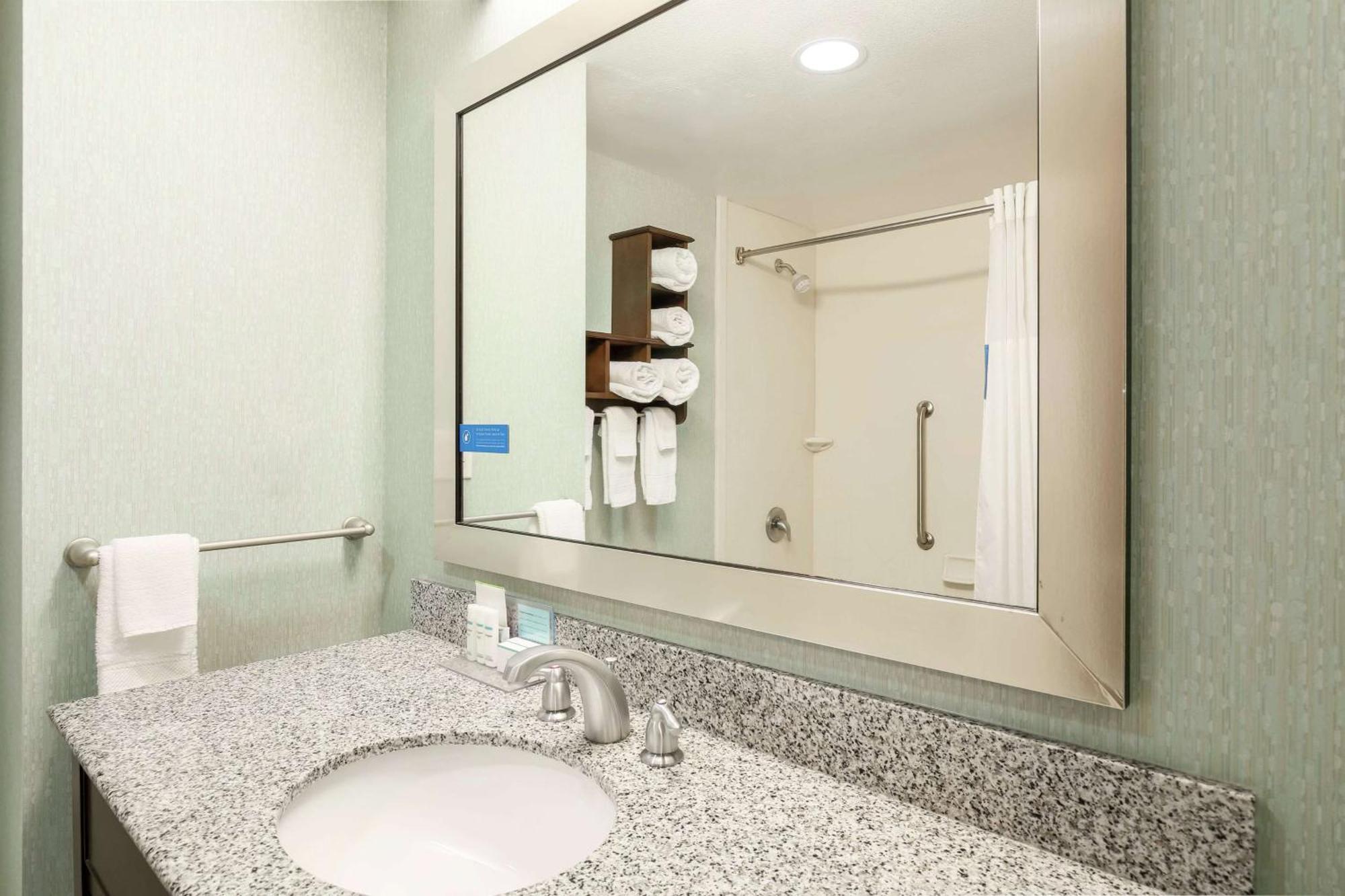 Hampton Inn & Suites Wheeling - The Highlands Triadelphia Zewnętrze zdjęcie