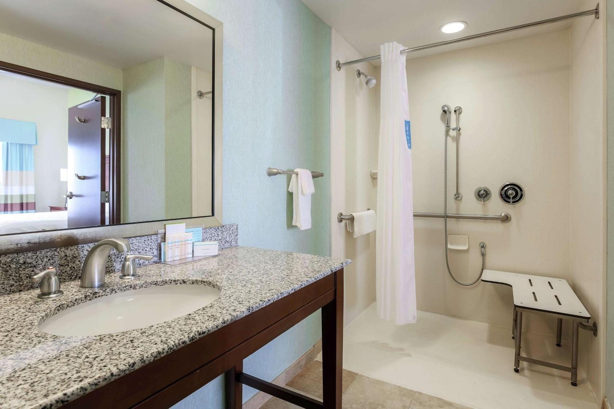 Hampton Inn & Suites Wheeling - The Highlands Triadelphia Zewnętrze zdjęcie