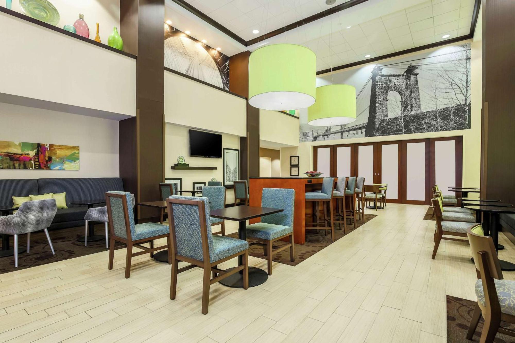 Hampton Inn & Suites Wheeling - The Highlands Triadelphia Zewnętrze zdjęcie